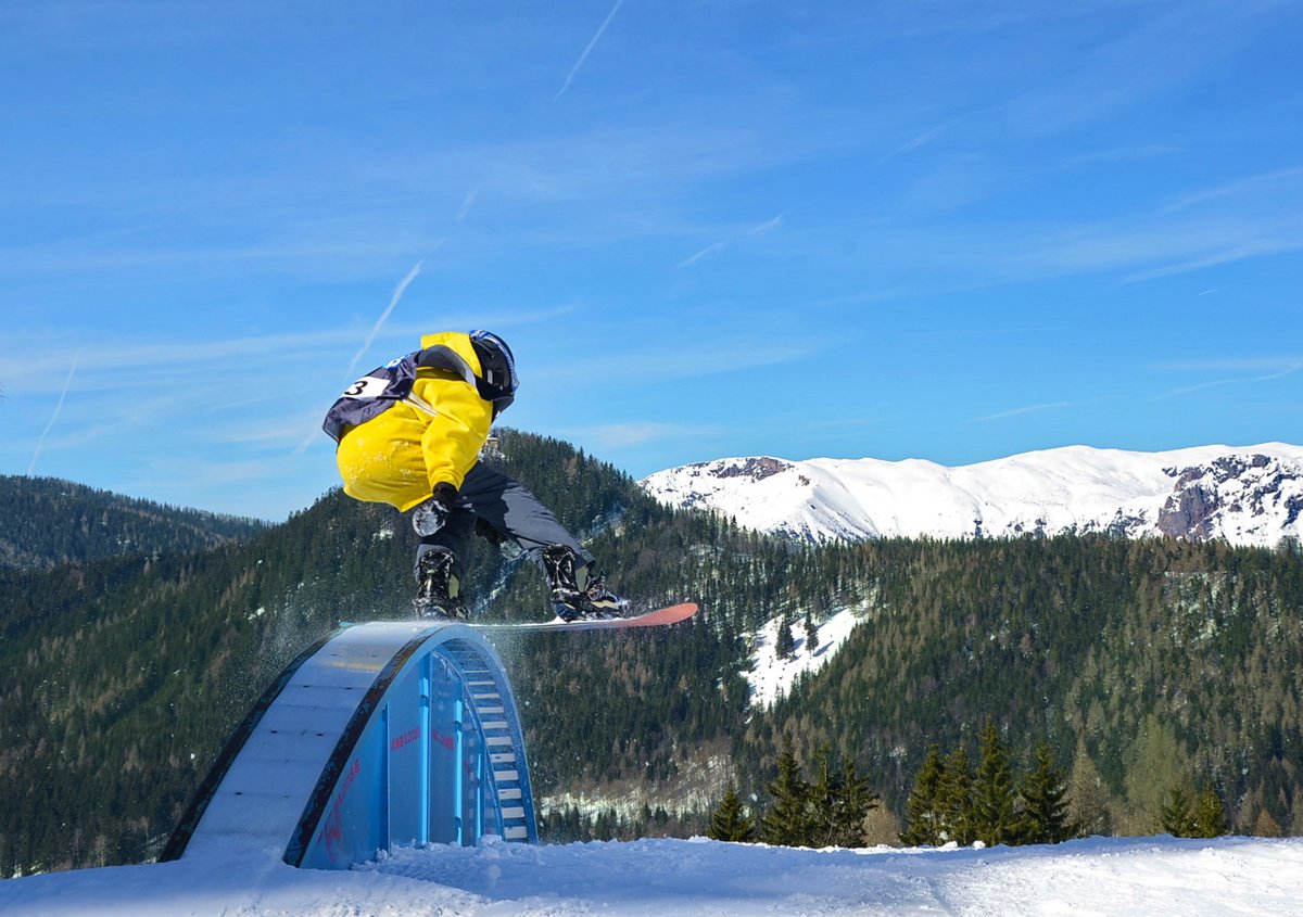 Горнолыжный курорт Semmering Hirschenkogel